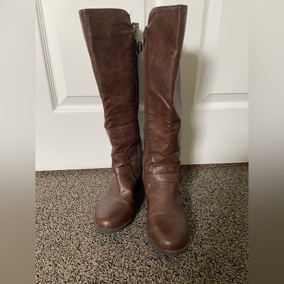 Brown guess boots - Picture 2 of 4
